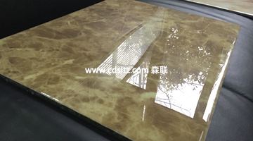 硅酸鈣板UV轉印面漆UV光油淋涂.jpg 硅酸鈣板UV轉印面漆UV光油淋涂.jpg